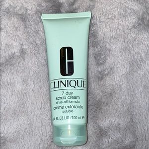 Clinique 7 day scrub cream NWT